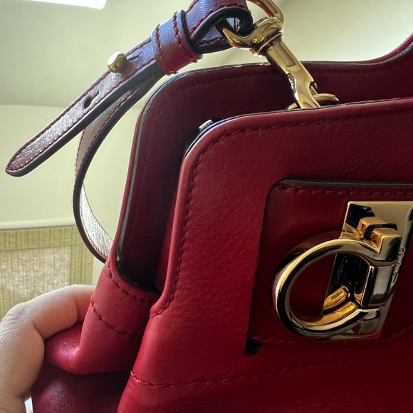 Salvador Ferragamo red leather bag - excellent condition + dust bag - Picture 8 of 10